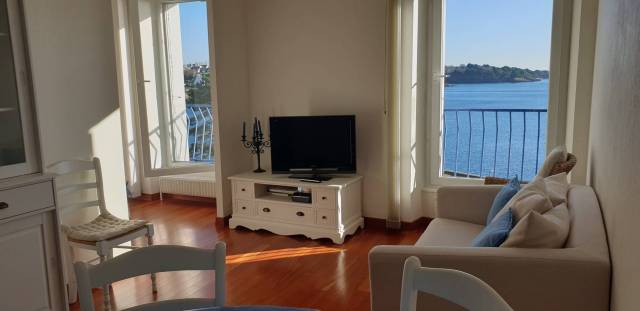 REF 245 - Superbe Appartement Vue mer au centre de Concarneau