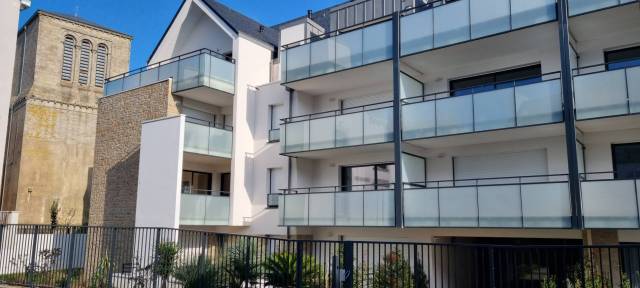 REF 480 - Trs Bel Appartement en Plein Coeur de Concarneau - Balcon - Parking