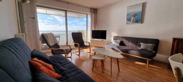 REF 453 - Bel Appartement Balcon Vue Mer Centre Concarneau