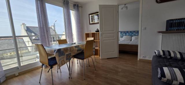 REF 472 - Bel Appartement Lumineux aux Sables Blancs � Concarneau