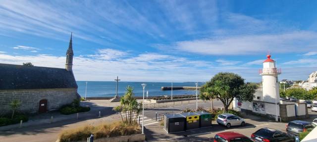 REF 475 - Lumineux et Spacieux Appartement Face  la mer en plein centre de Concarneau