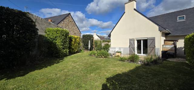 REF 680 - Belle Maison r�nov�e avec Jardin clos � Concarneau